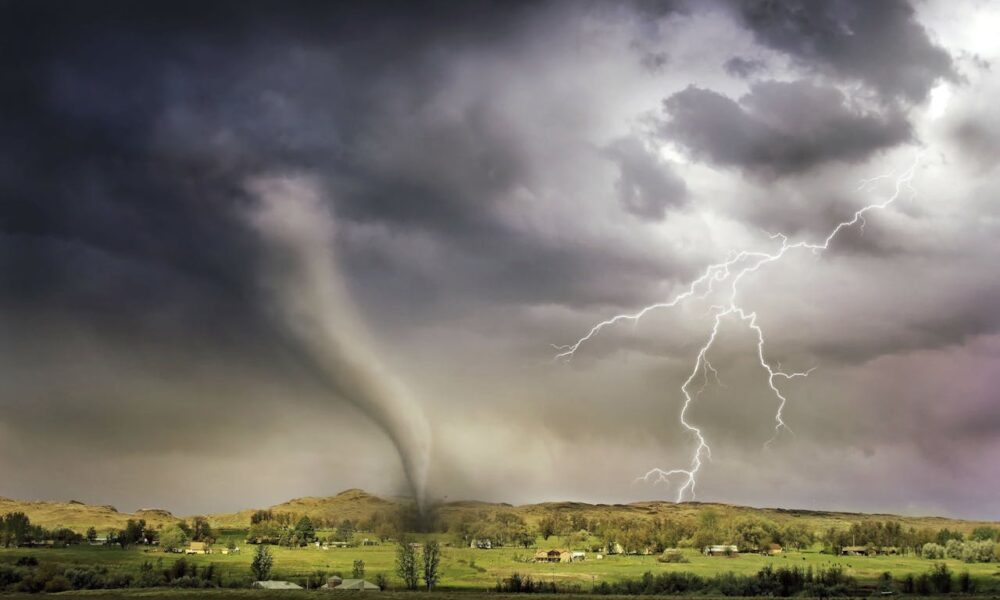 spiritual significance of dreaming of tornadoes